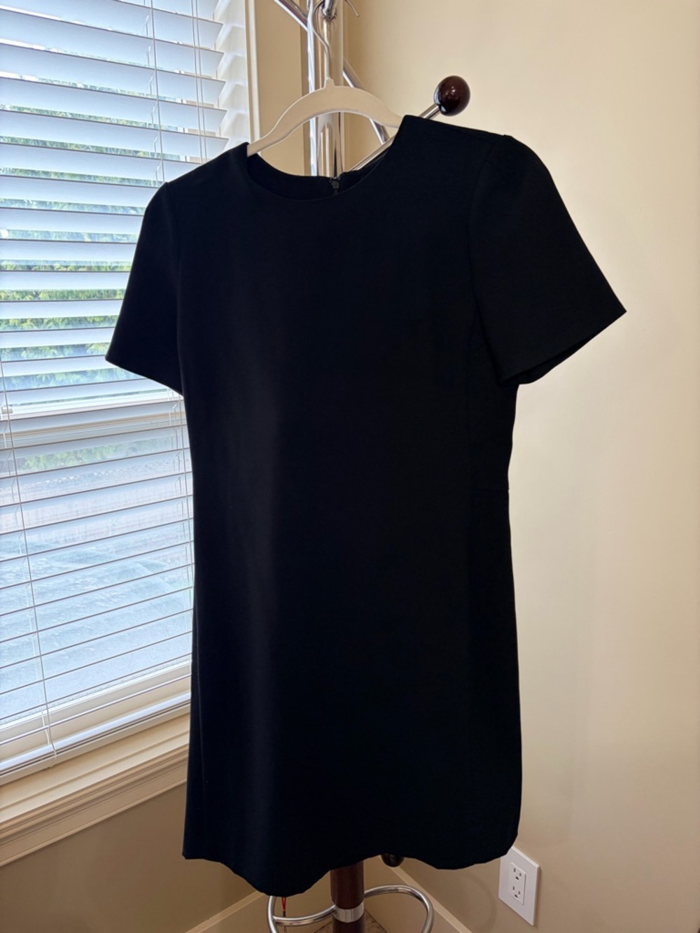 le chateau Black Short-Sleeve Midi Shift Dress